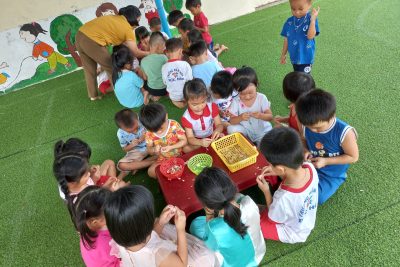 Một ngày của bé ở trường Mầm non